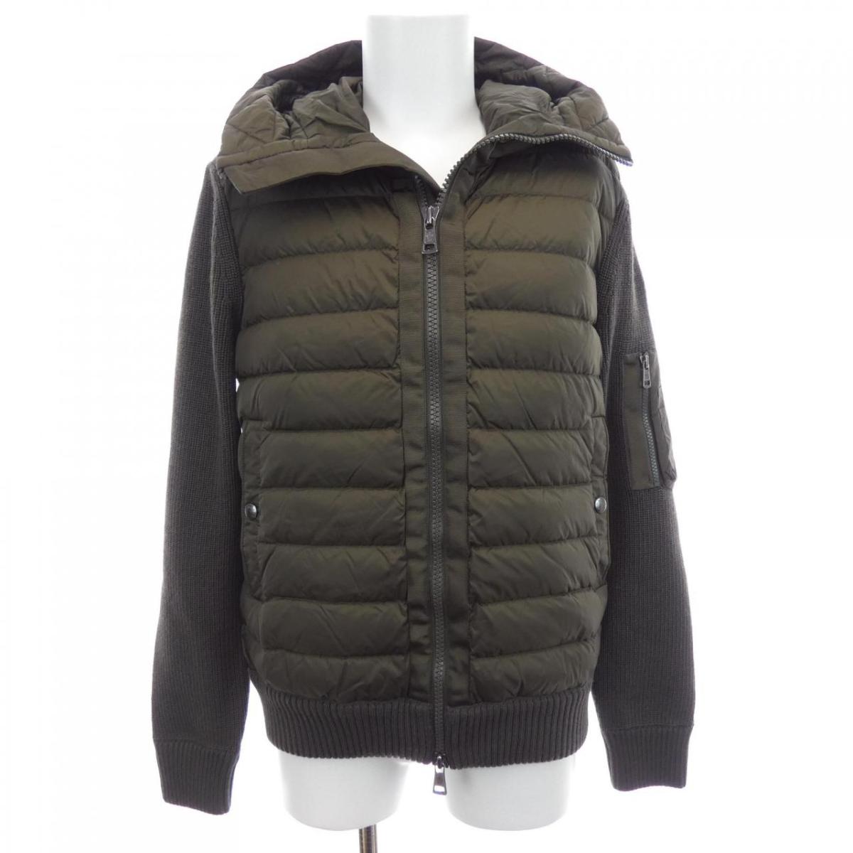 モンクレール MONCLER 20919B50800 ダウンジャケット【中古】