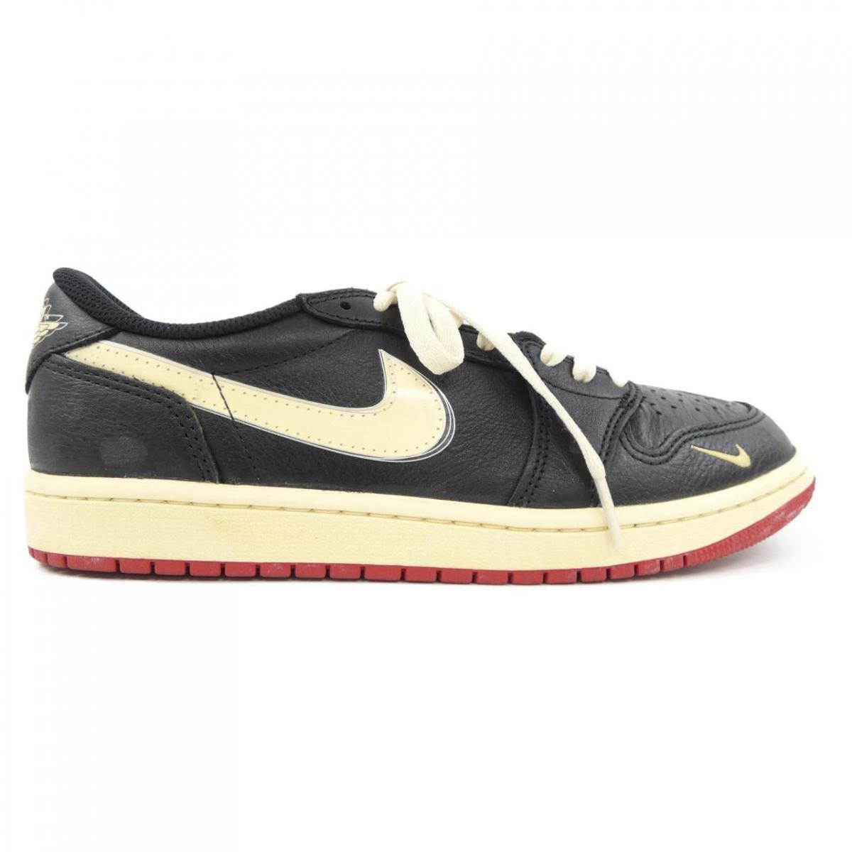 ナイキ NIKE IB8958-001 スニーカー【中古】
