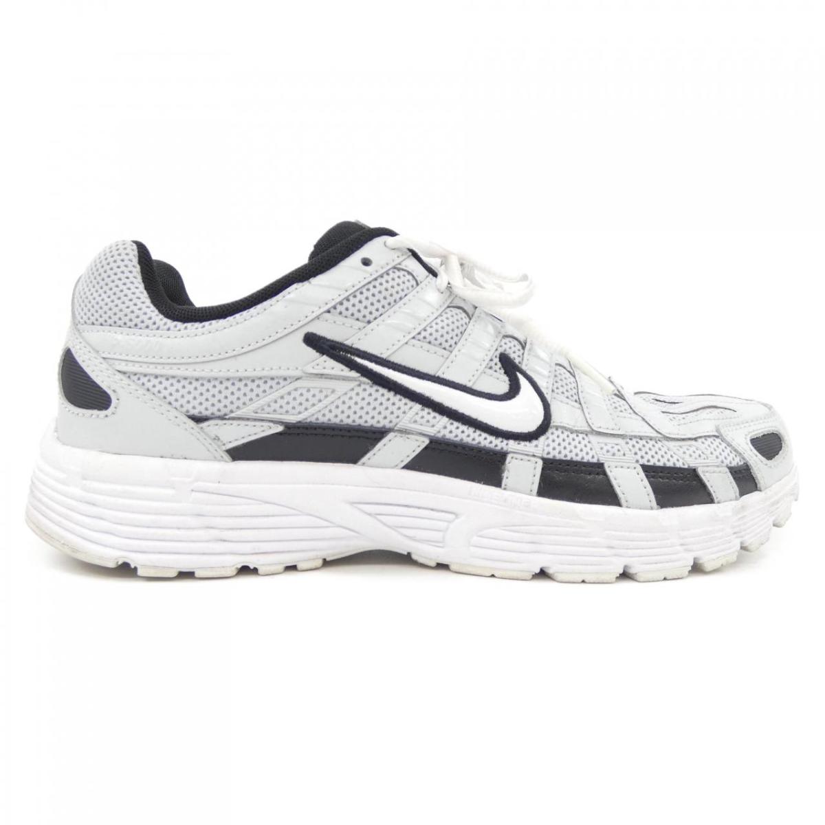 ナイキ NIKE CD6404-006 スニーカー【中古】