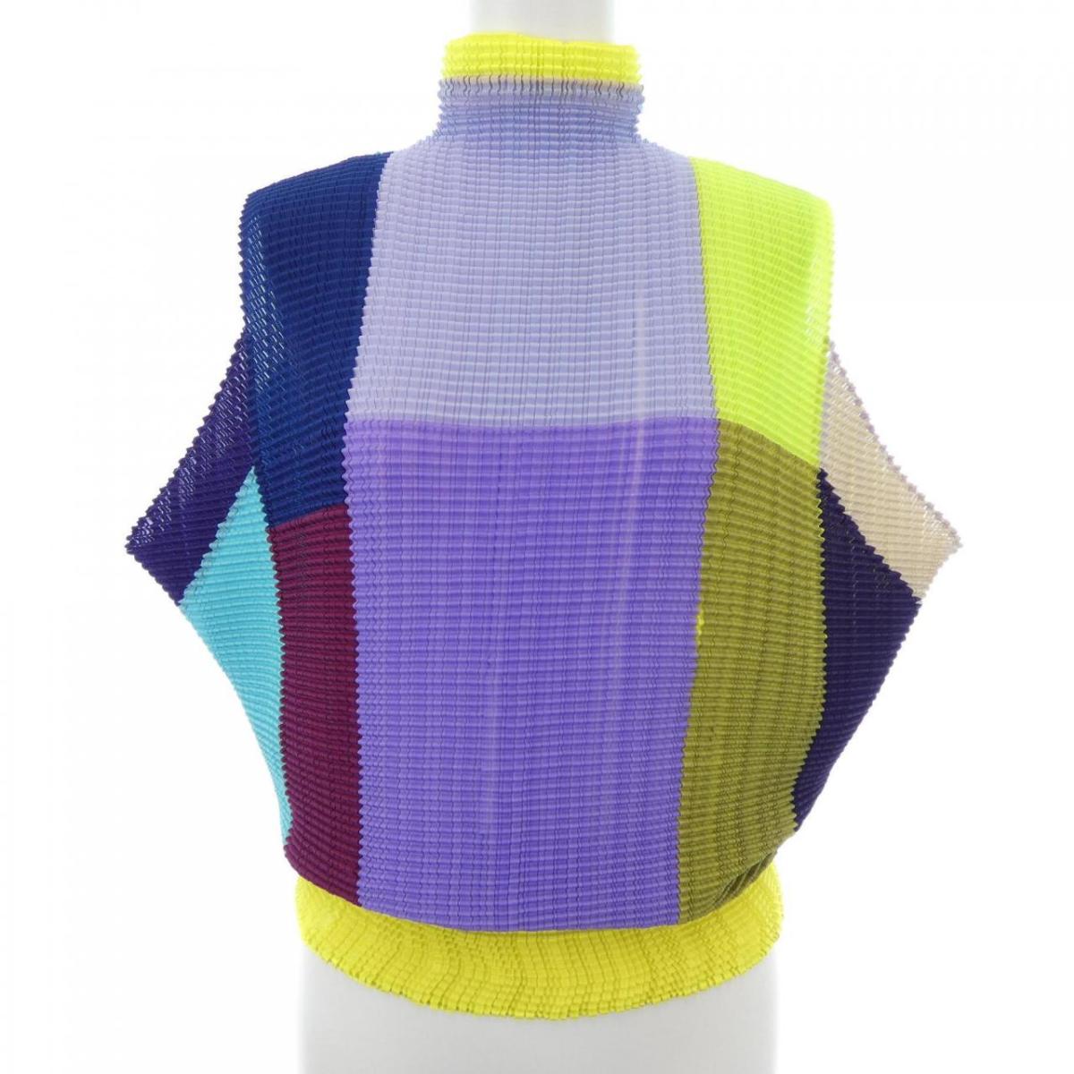 イッセイミヤケ ISSEY MIYAKE IM94FJ619 トップス【中古】