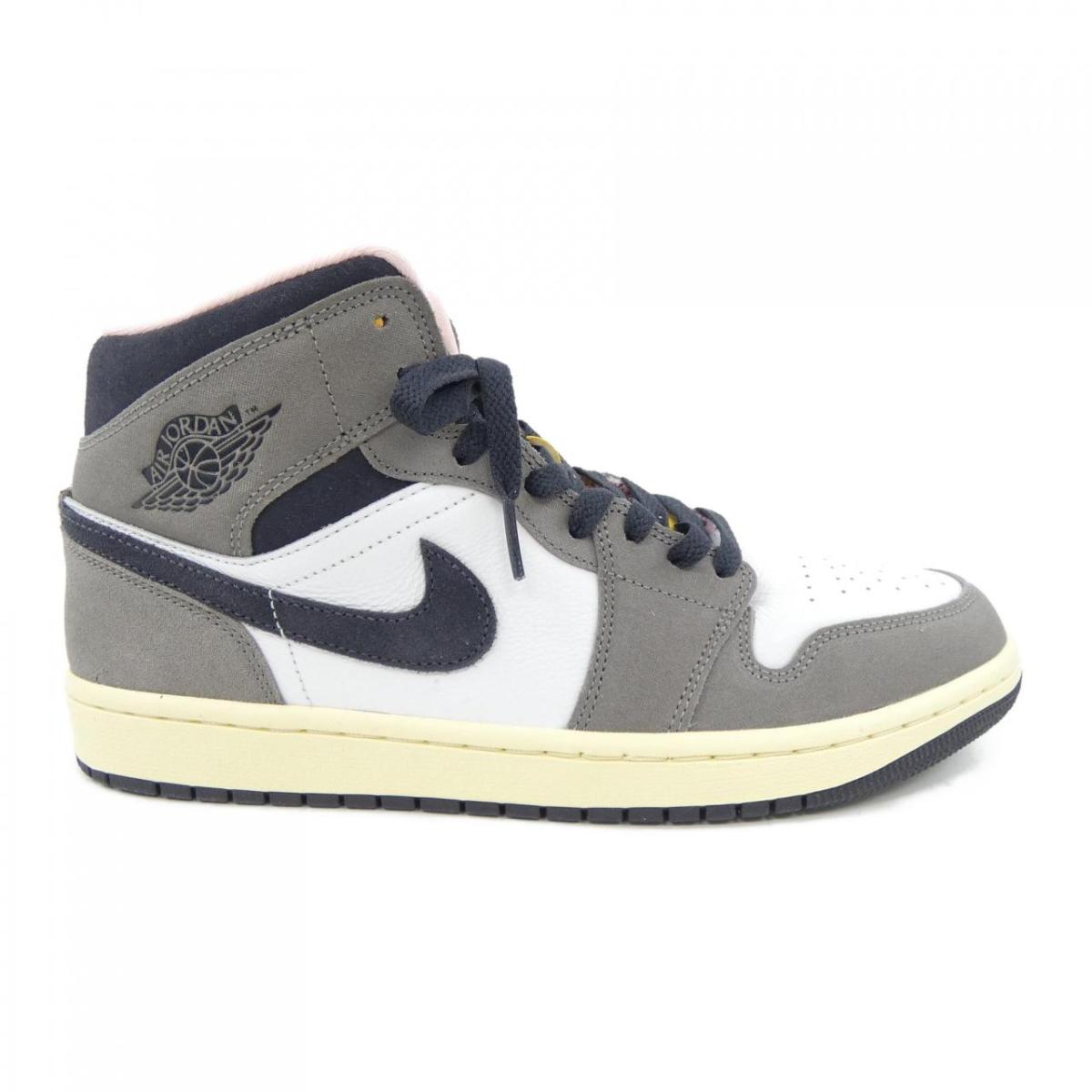 ナイキ ジョーダン NIKE JORDAN HQ2011-100 スニーカー【中古】