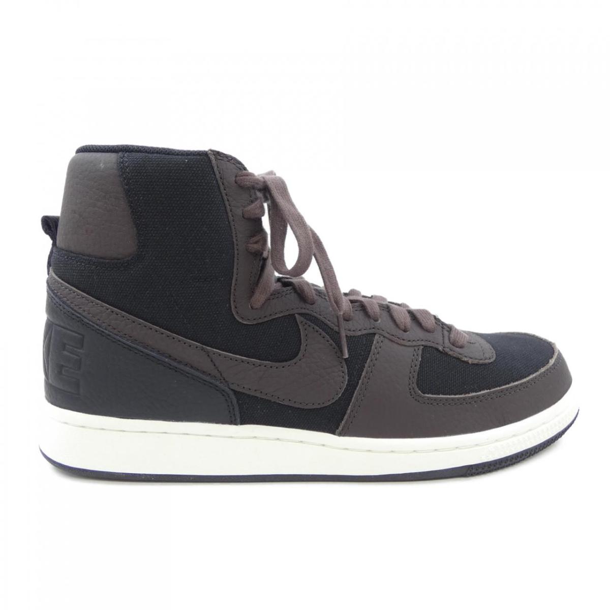 ナイキ NIKE FD0651-001 スニーカー【中古】 8,162円