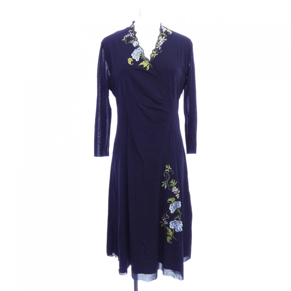 ヴィヴィアンタム VIVIENNE TAM ワンピース【中古】