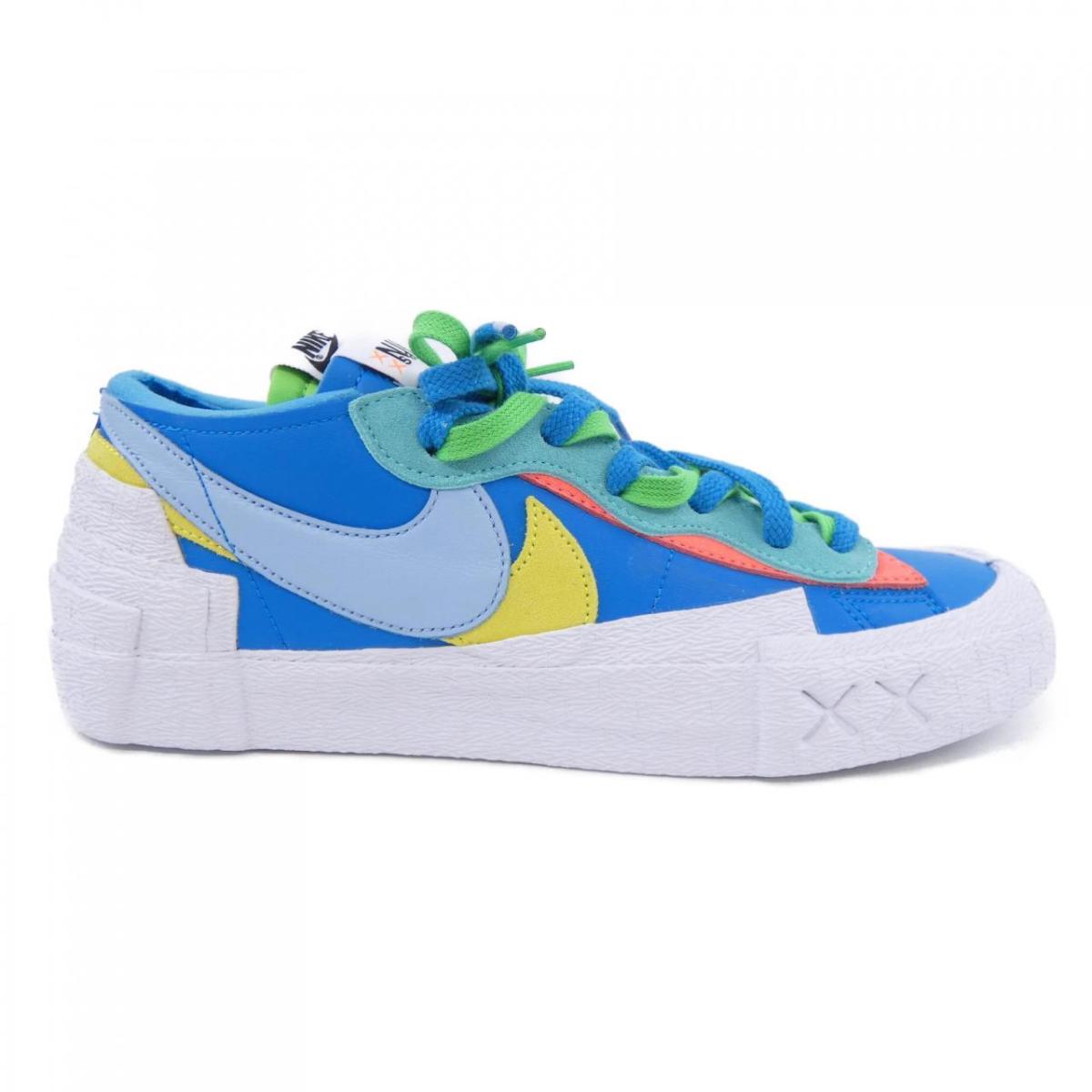 ナイキ NIKE DM7901-400 スニーカー【中古】