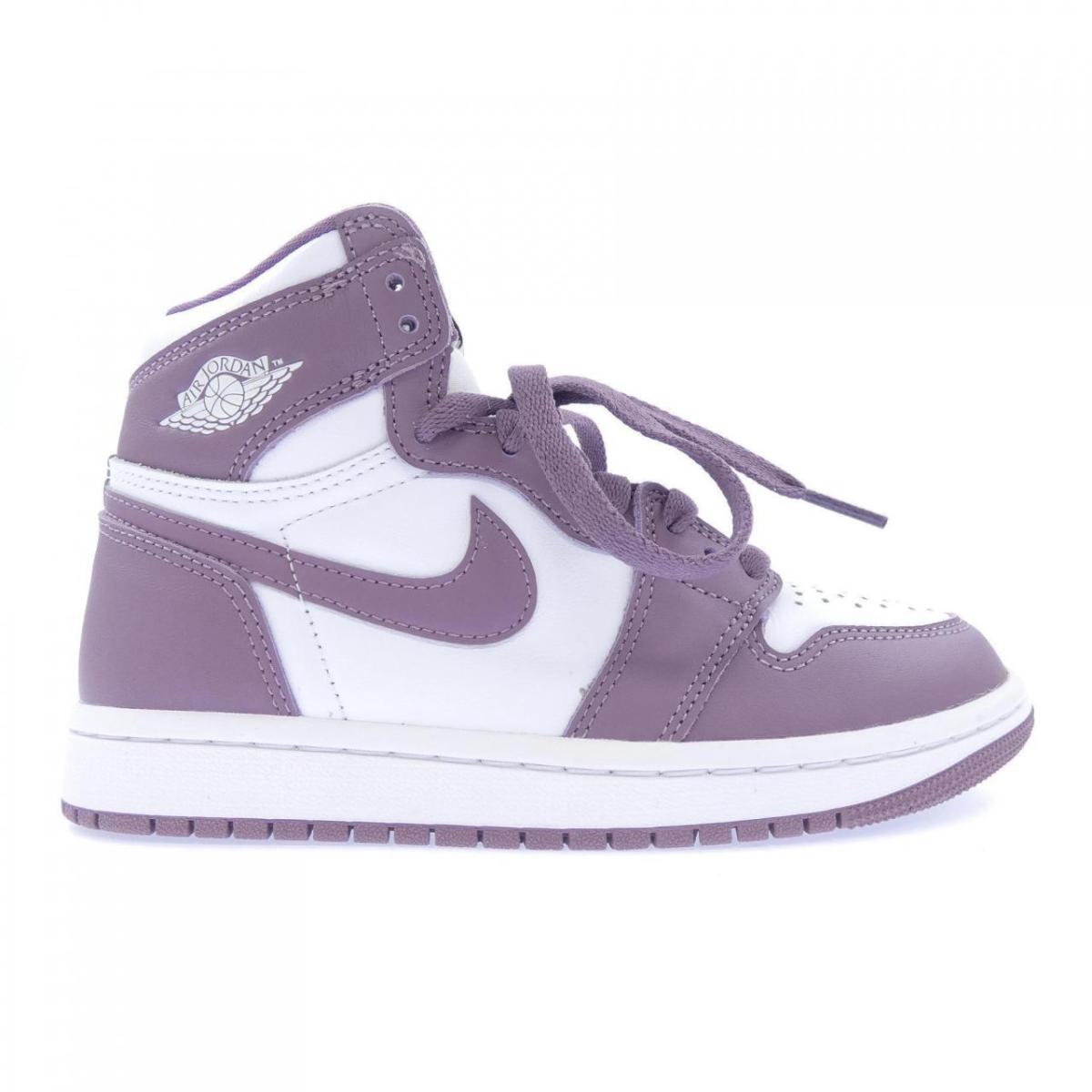 ナイキ NIKE スニーカー【中古】