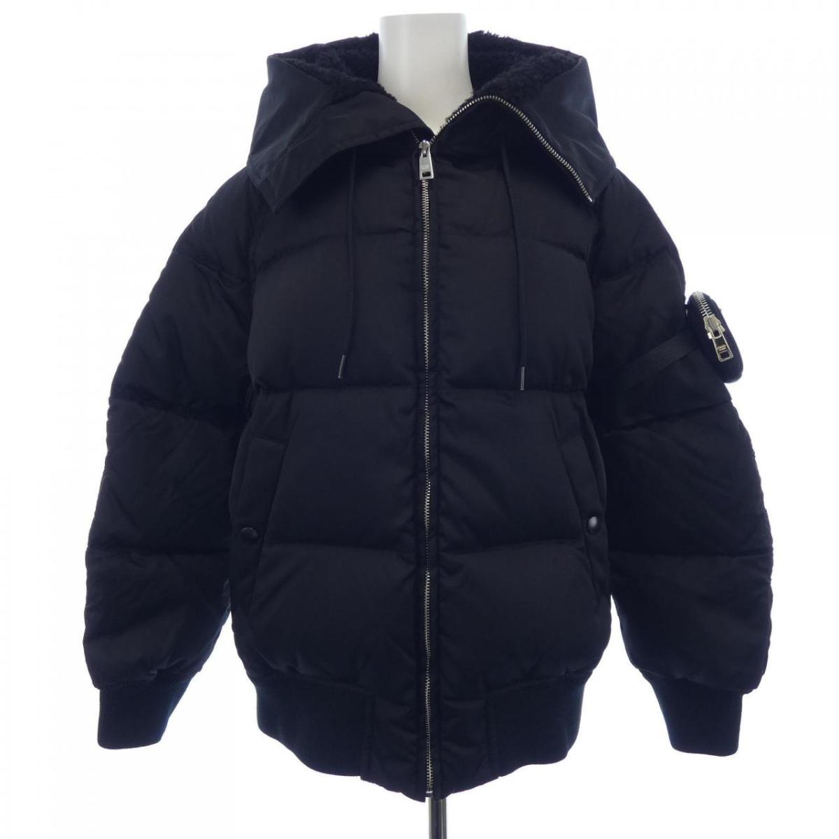 プラダ PRADA 291811 S202 1WQ8 ダウンジャケット【中古】