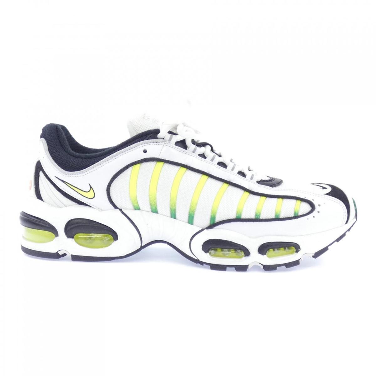 ナイキ NIKE AQ2567-100 スニーカー【中古】