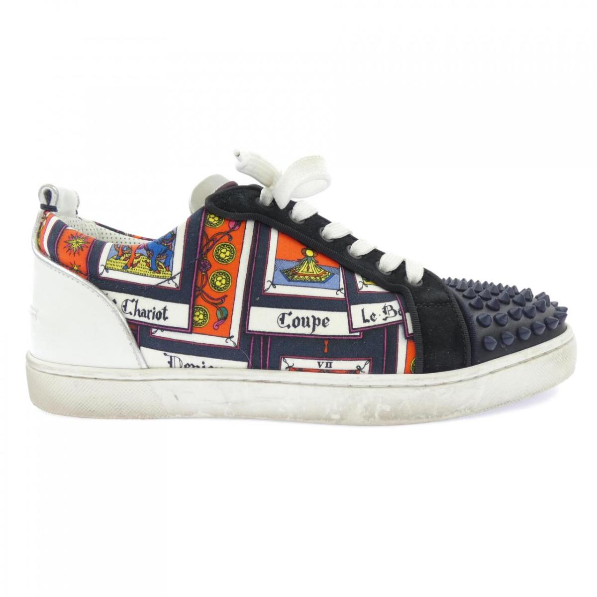 クリスチャンルブタン CHRISTIAN LOUBOUTIN Louis Junior Spikes Flat スニーカー【中古】