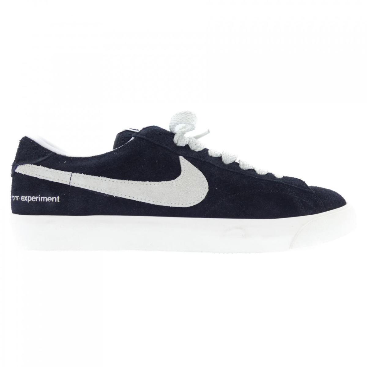 ナイキ NIKE 377812 015 スニーカー【中古】
