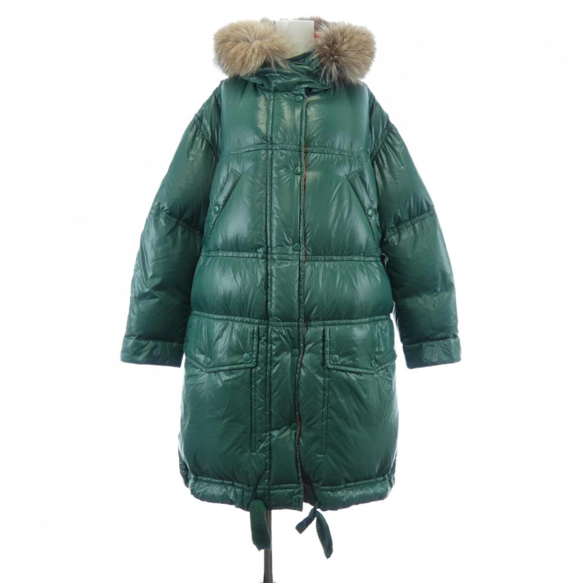 モンクレール MONCLER ESCALLONIA ダウンコート【中古】