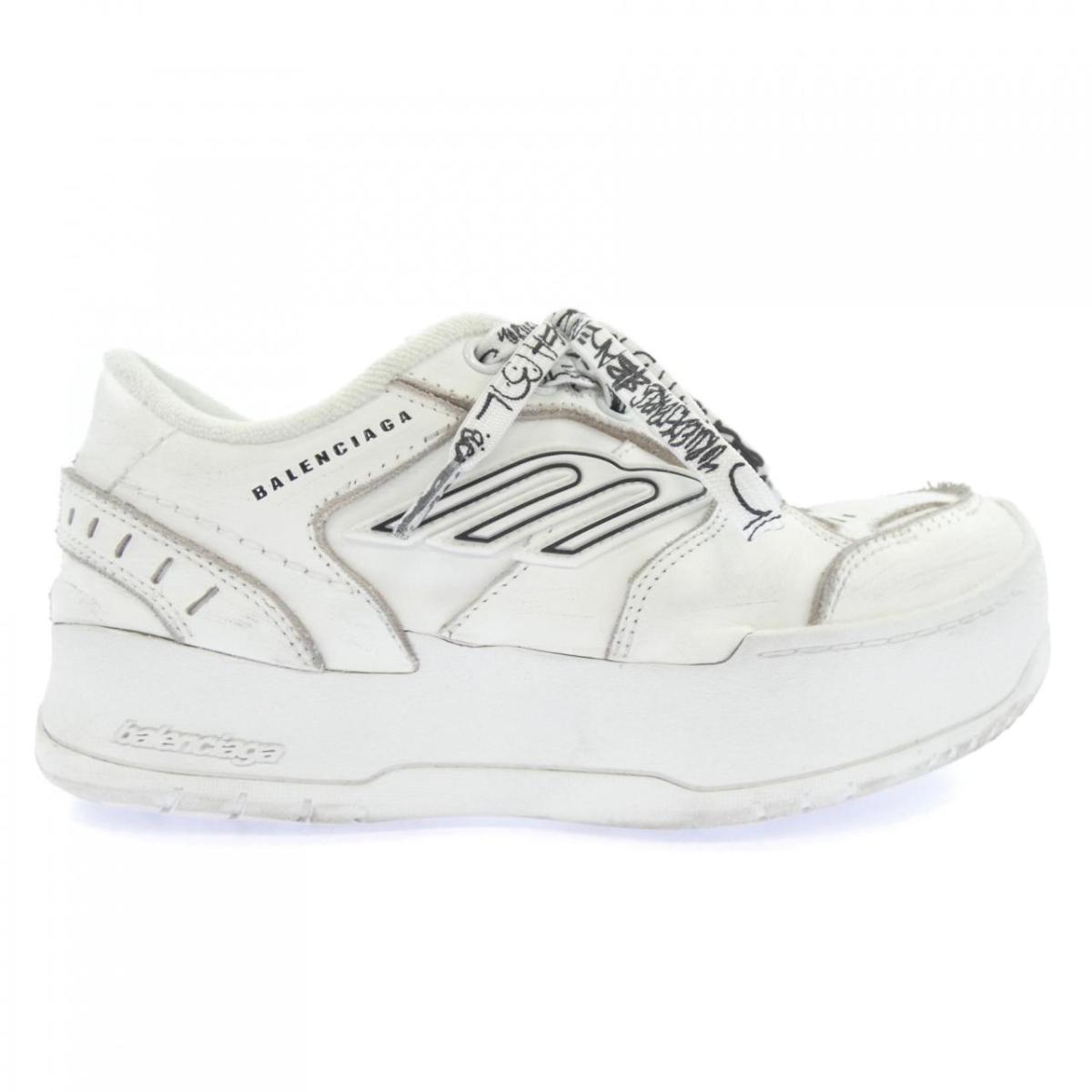 バレンシアガ BALENCIAGA HAMPTONS 856420 WHMPP スニーカー【中古】 48,360円