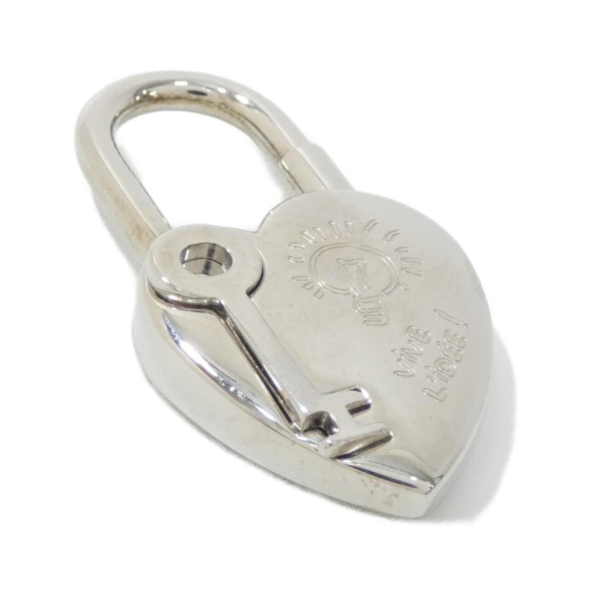 エルメス HEART カデナ 041337CK キーホルダー【中古】 29,126円