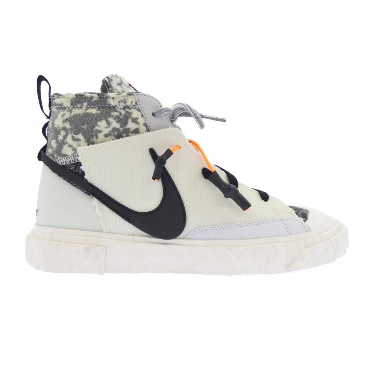 ナイキ NIKE CZ3589-100 スニーカー【中古】