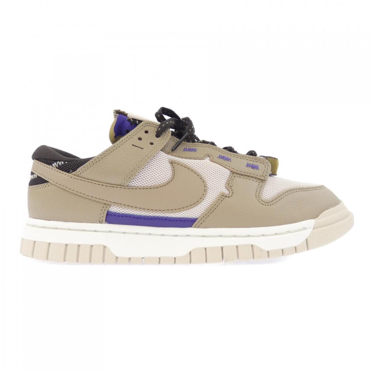 ナイキ NIKE DV0821-101 スニーカー【中古】