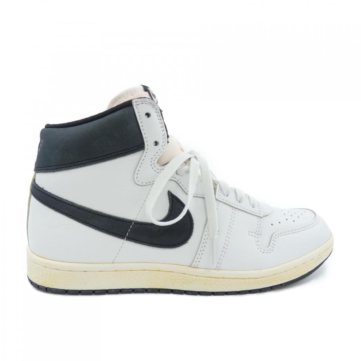 ナイキ NIKE DX4976-100 スニーカー【中古】