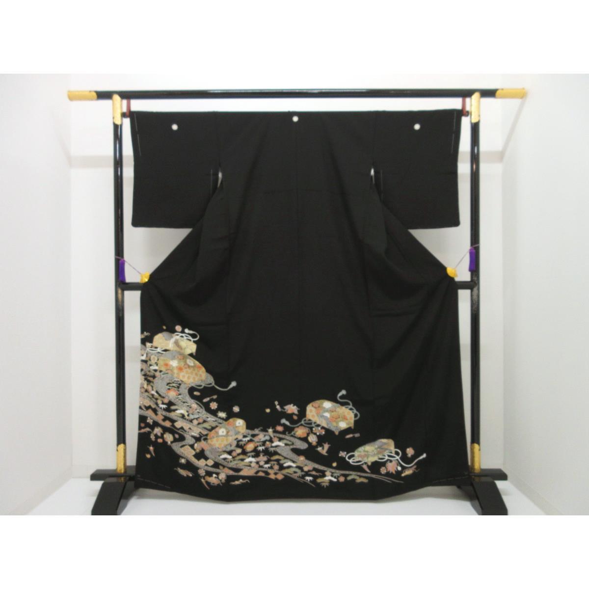 【未使用品】留袖　友禅金彩加工　刺繍入り　丸に桔梗【中古】