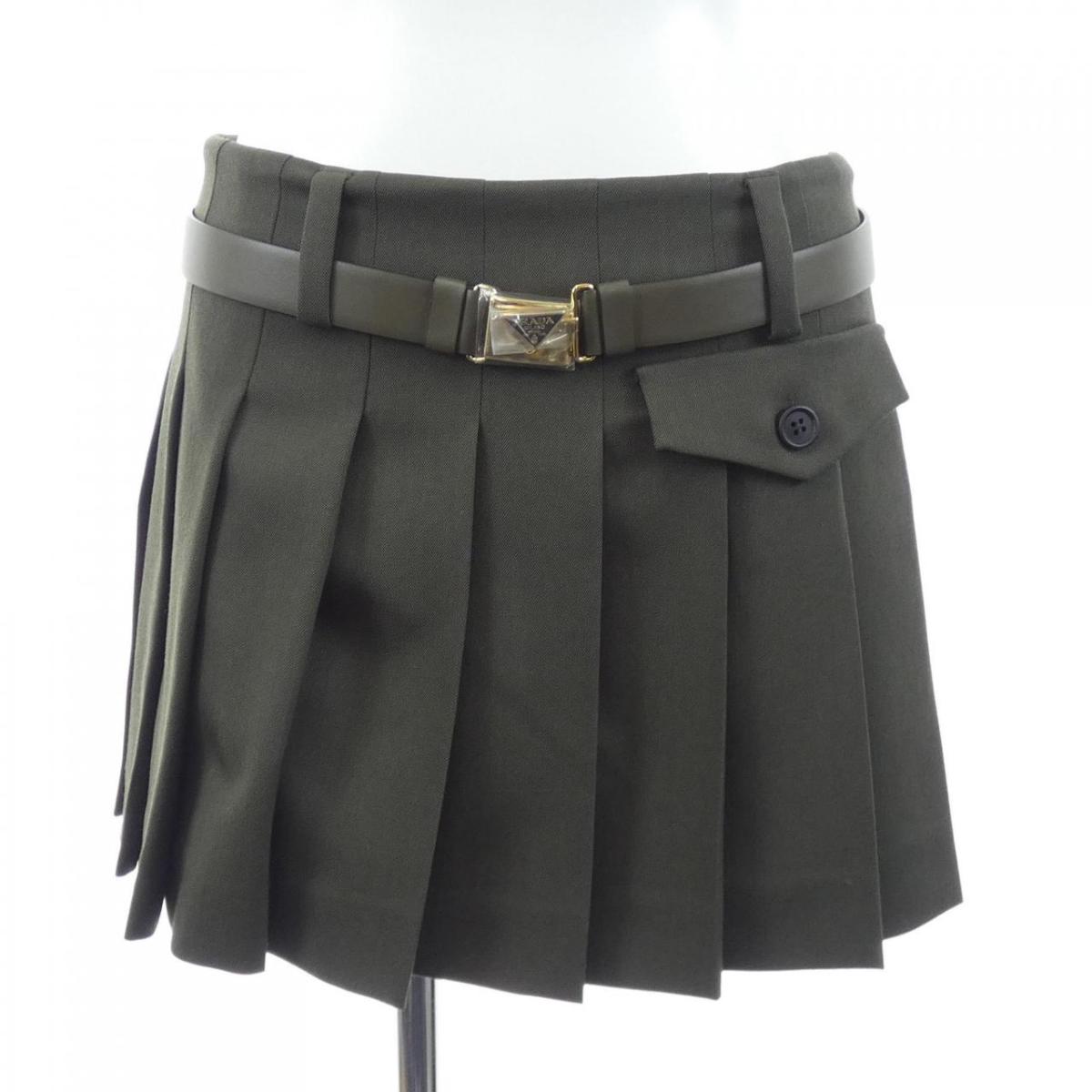 プラダ PRADA 三角形ロゴタイプ P179XK S232 108N スコート【中古】 レディースファッション-ボトムス-スカート