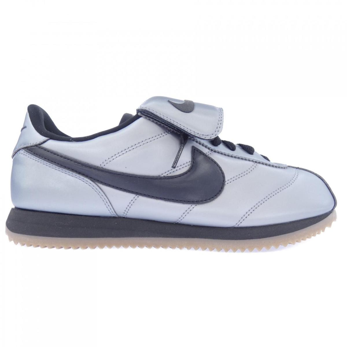 ナイキ NIKE HQ3490-099 スニーカー【中古】