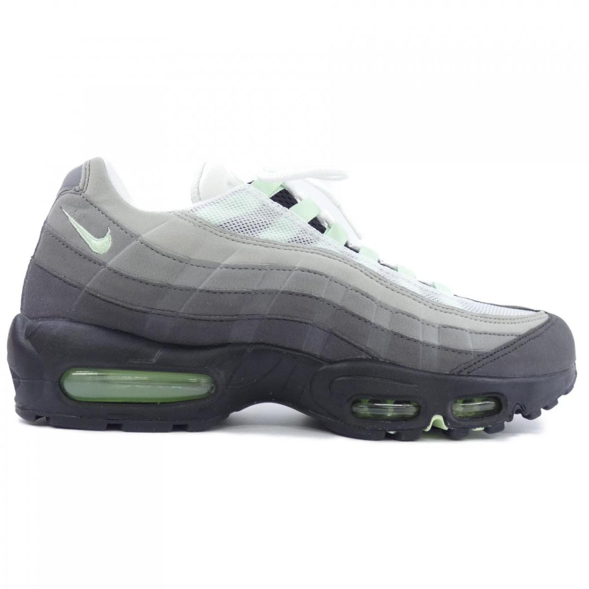 ナイキ NIKE CD7495 スニーカー【中古】