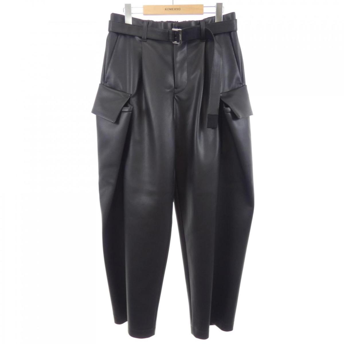 サカイ SACAI FAUX LEATHER PANTS 25-03750M パンツ【中古】｜KOMEHYO ONLINESTORE 店