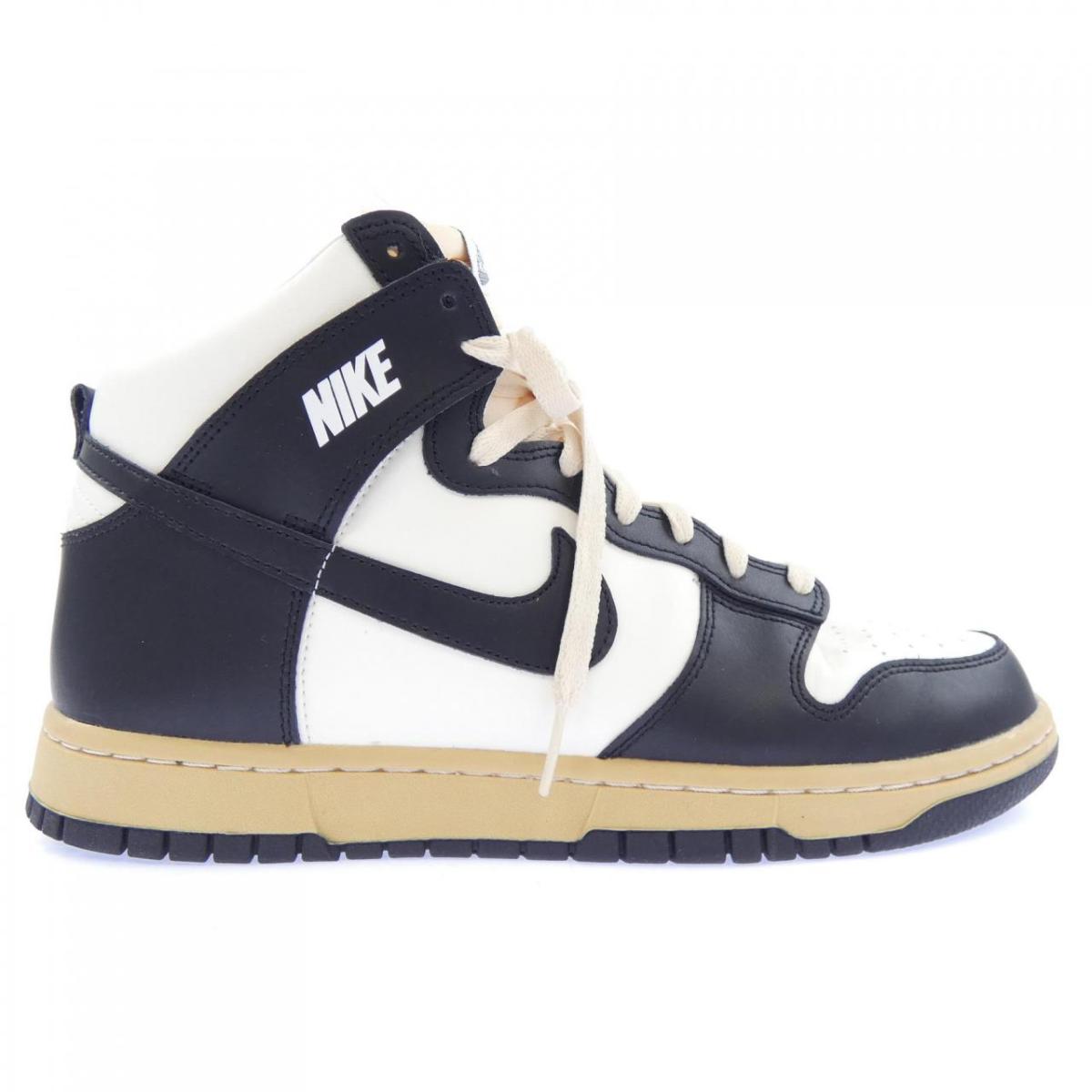 ナイキ NIKE DZ4732-133 スニーカー【中古】
