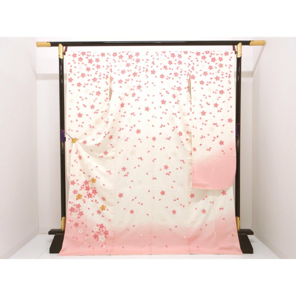 振袖　友禅金彩加工　刺繍入り【中古】｜KOMEHYO ONLINESTORE 店