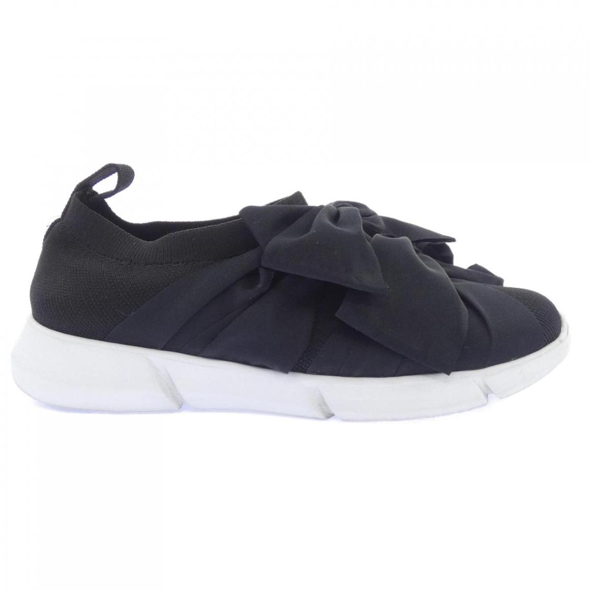 トゥービーシック TO BE CHIC スニーカー【中古】