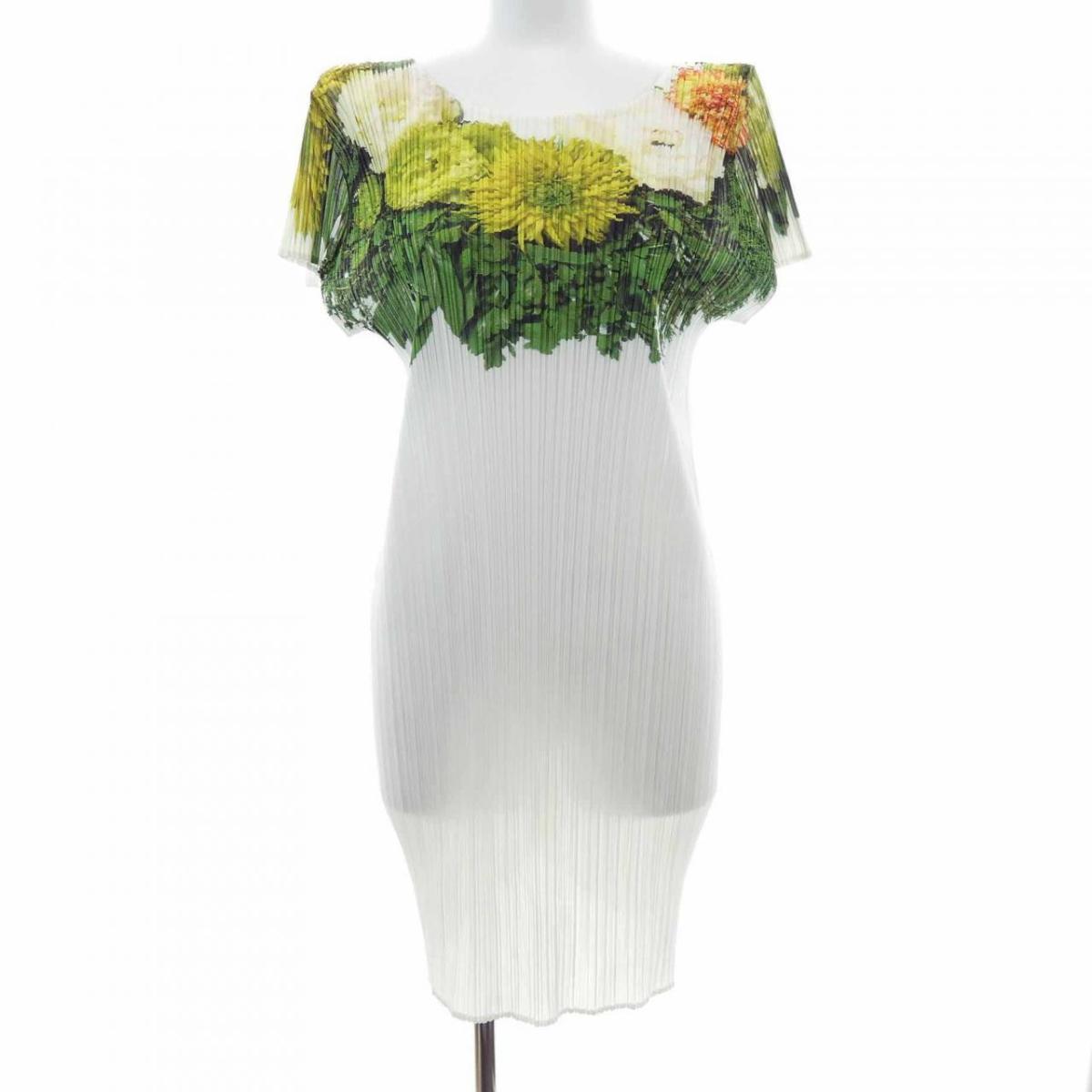 筋目プリーズ PLEATS PLEASE 2011 書き換える御花 PP11-JT802 7565122 衣装【中古】