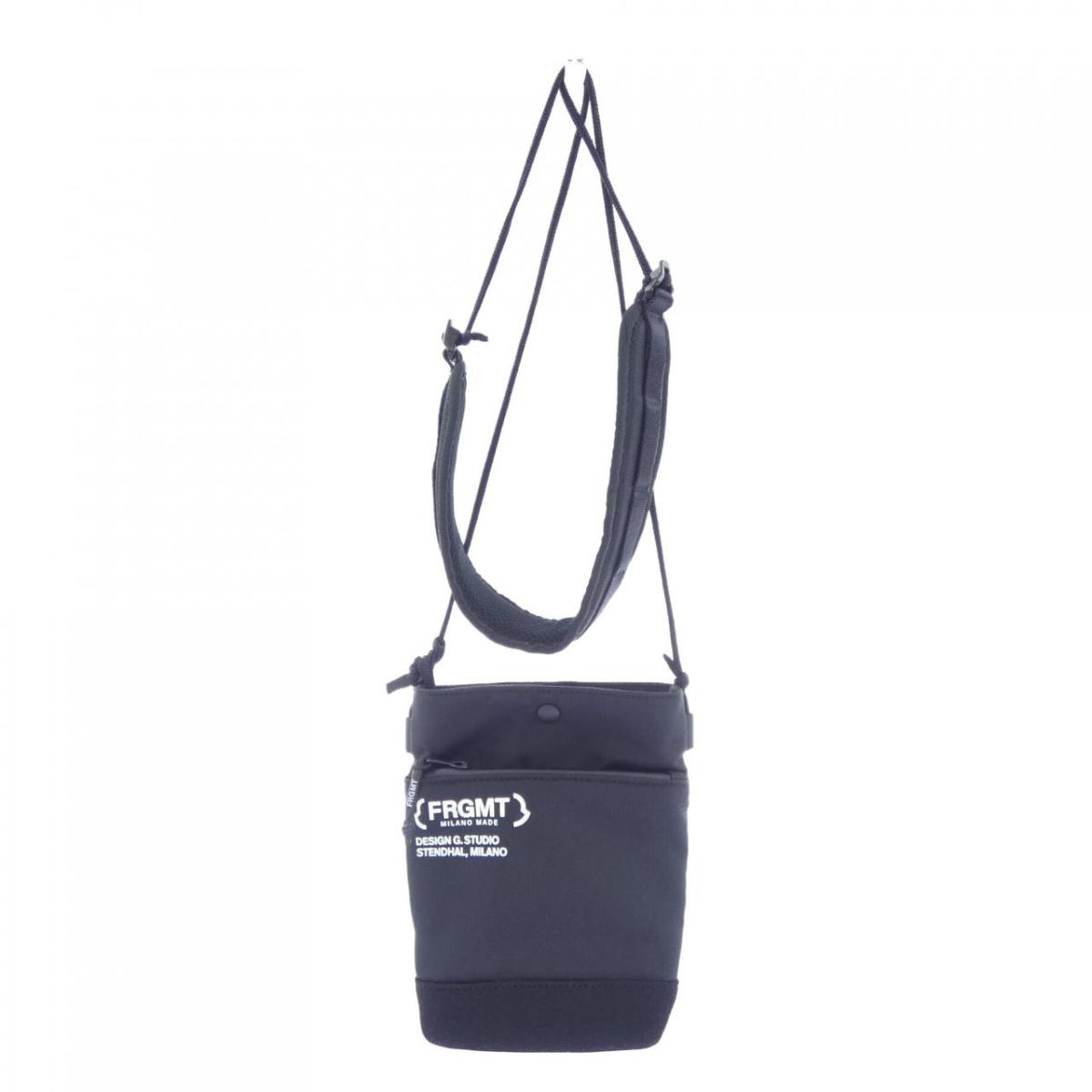 モンクレール MONCLER SACOXHE C BAG【中古】｜KOMEHYO ONLINESTORE 店 19,200円