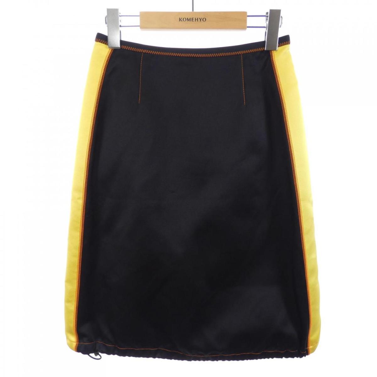 プラダ PRADA P142LI S171 1DZD スコート【中古】