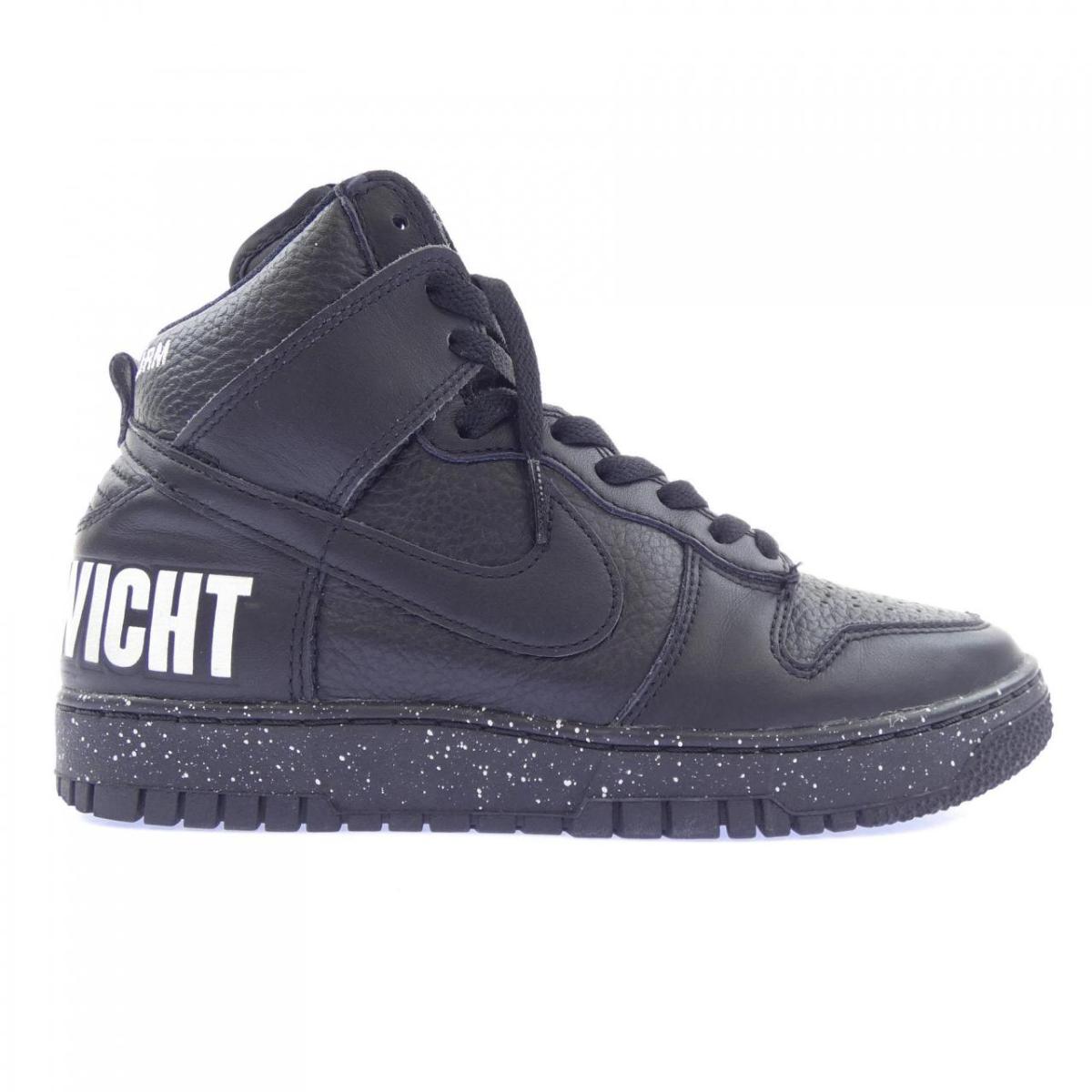 ナイキ NIKE DQ4121-001 スニーカー【中古】