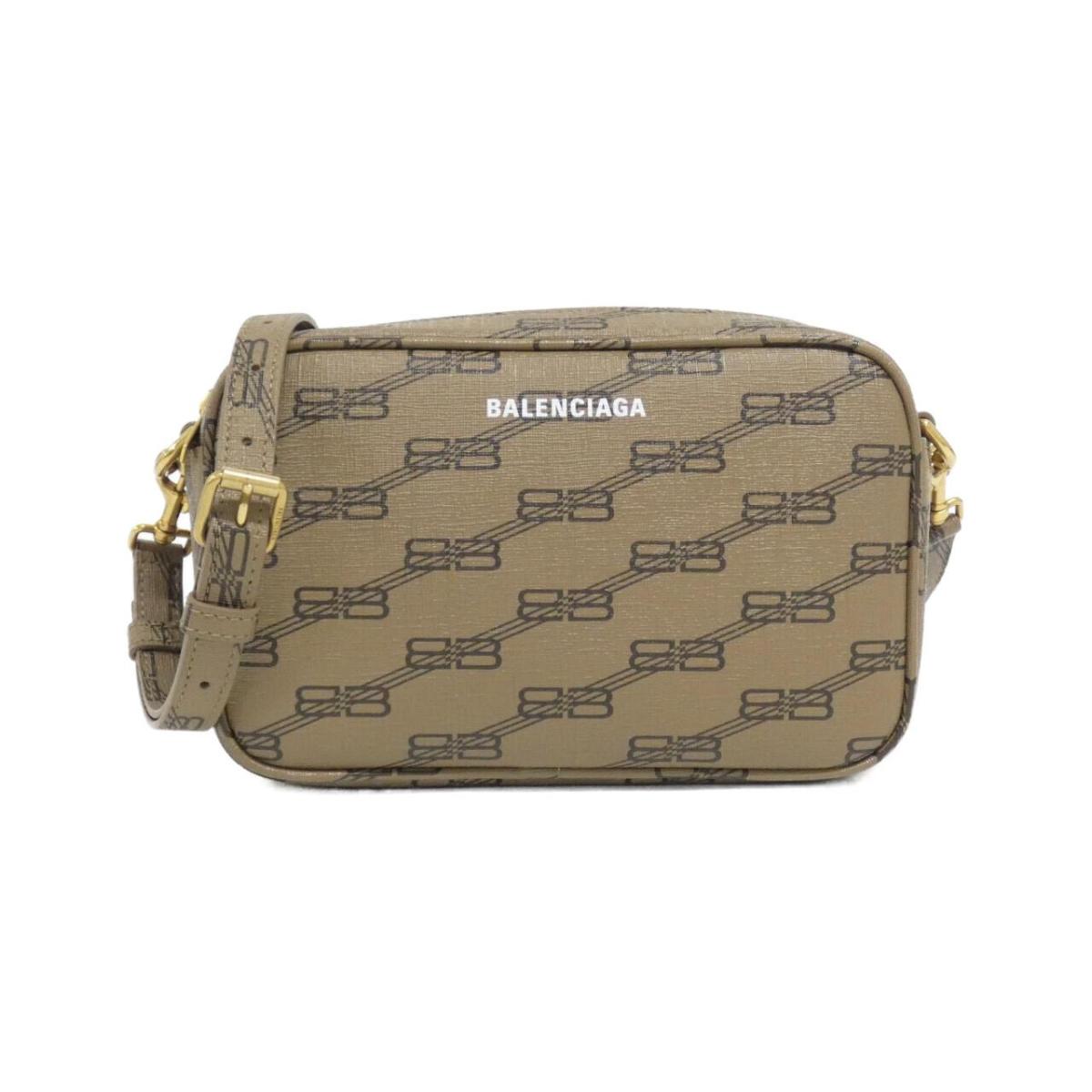 バレンシアガ シグネチャー スモール カメラ バッグ 702701 210DH ショルダーバッグ【中古】|KOMEHYO ONLINESTORE 店