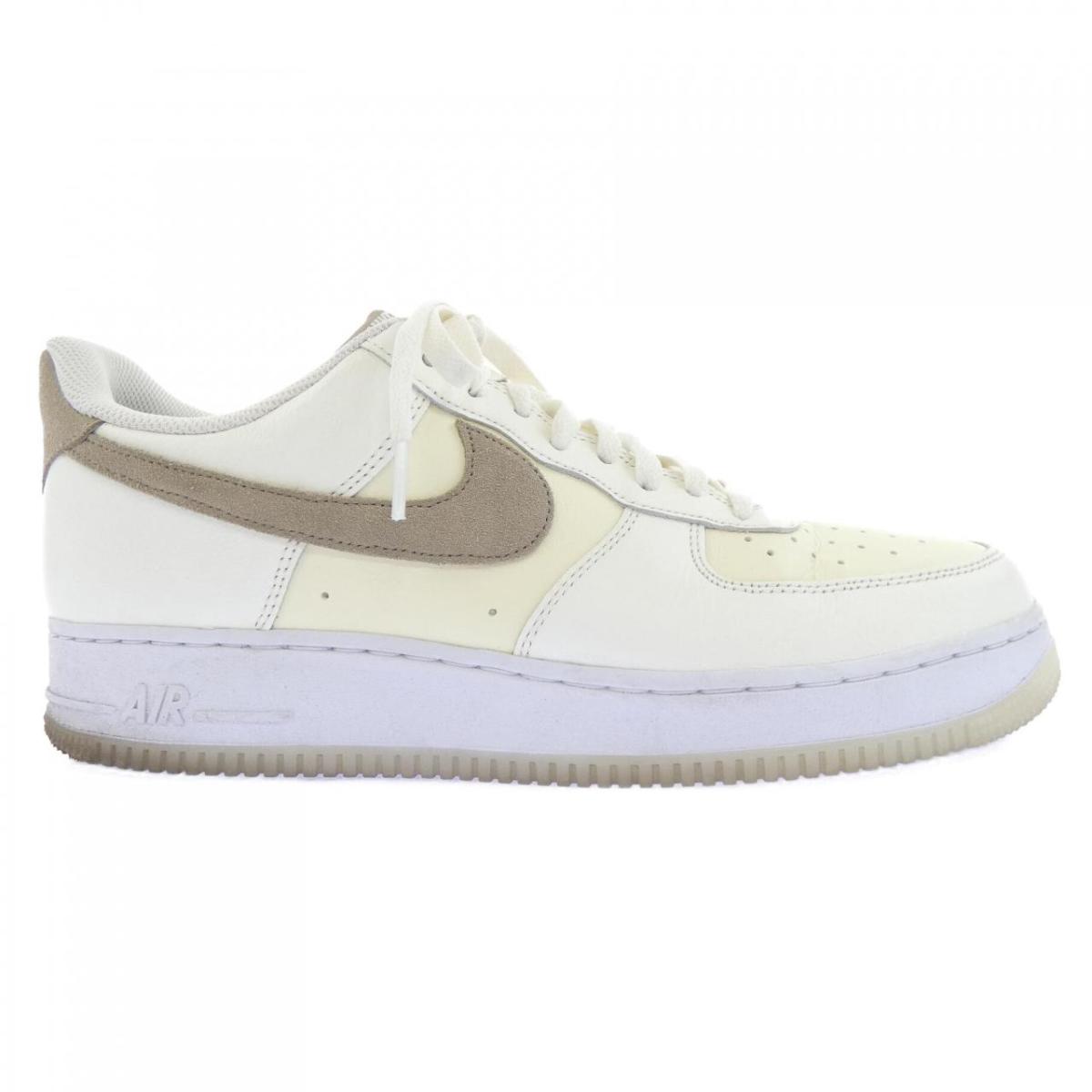 ナイキ NIKE FN5832-101 スニーカー【中古】|KOMEHYO ONLINESTORE 店