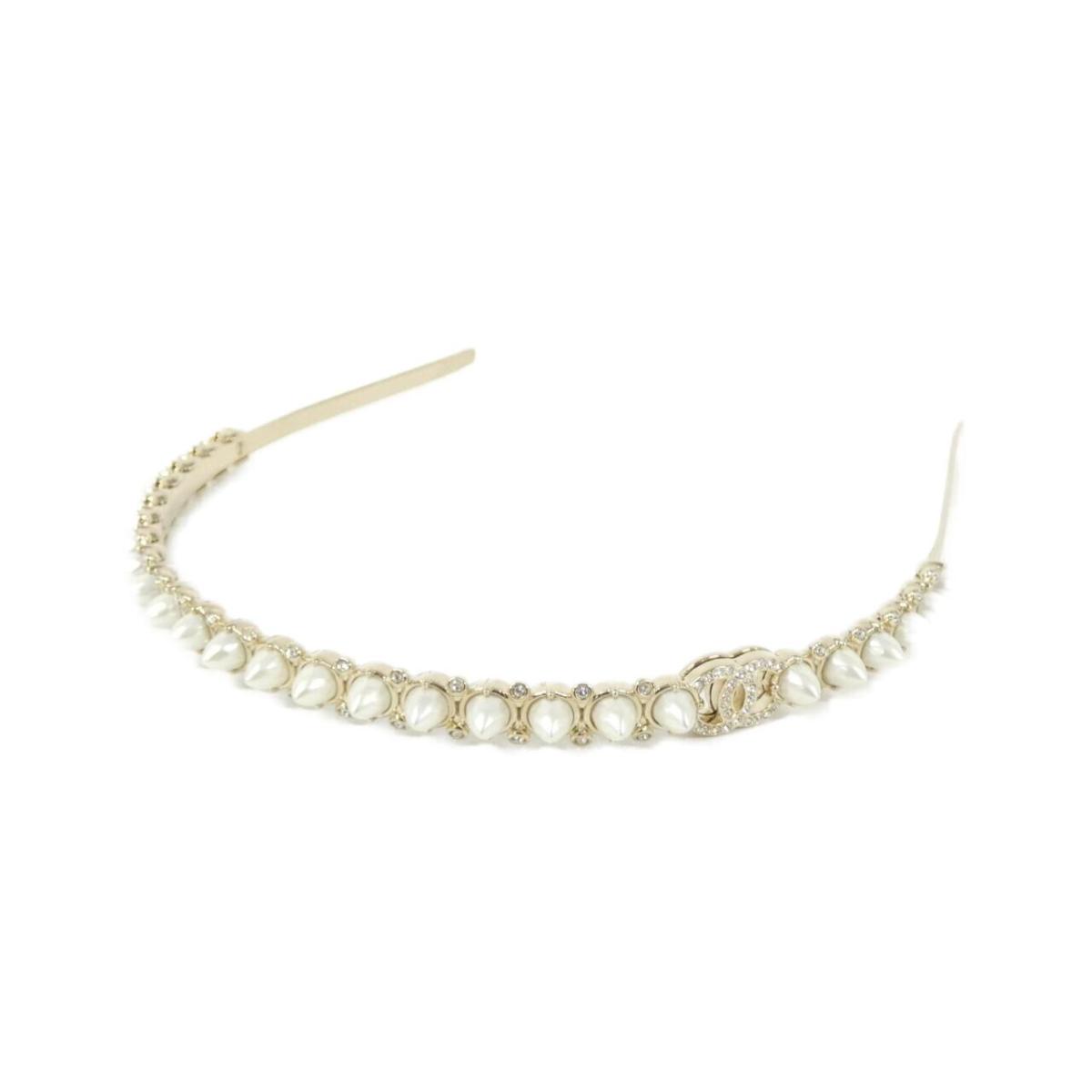 CHANEL シャネル　ストロー　カチューシャ　ホワイト CHANEL - CHANEL シャネル ストロー カチューシャ ホワイトの