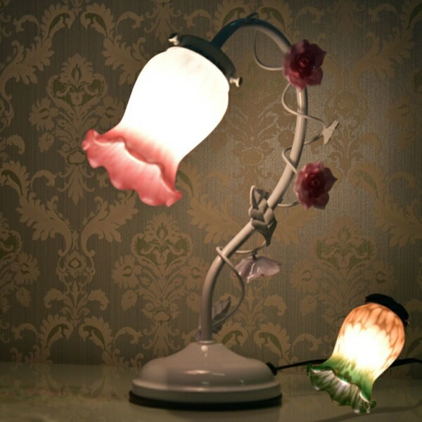 値下げしました❗️エレガントなテーブルランプ①