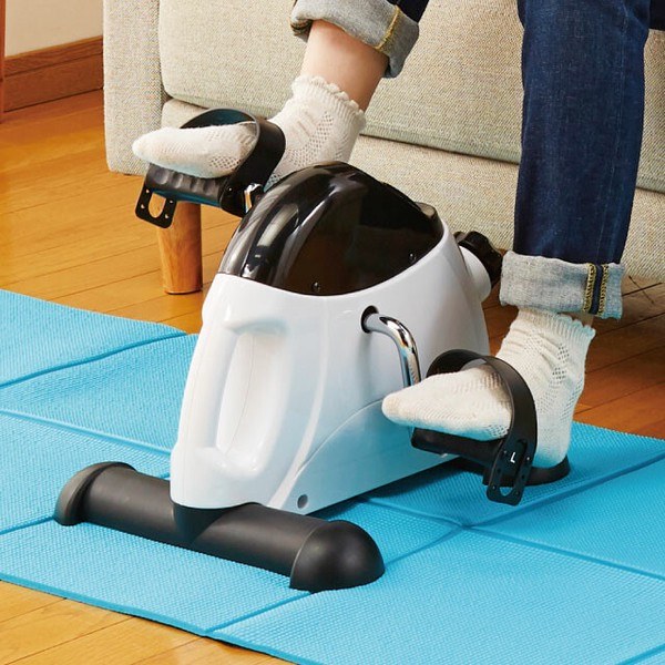 1000円クーポン&最大80％OFF/【ランキング1位獲得】 フィットネスペダル運動器 ダイエット ダイエット器具 a28875 FL-2804 コンパクト 持ち運び 寝姿勢 膝 座って 腕 足腰 強化 体力 予防 ダイエット