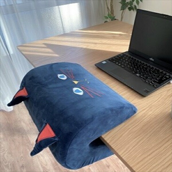 1000円クーポン&最大80％OFF/Plune. ミミココモモ デスククッション クッション 座布団 クッション 40298040010 猫 デスクワーク 机 椅子 サポート 在宅 癒し プレゼント ご褒美 4,357円