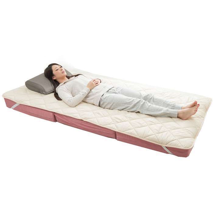 敷布団につけるだけ 今お使いの布団をさらにあたたかく セミダブル 春 秋 冬で使えるスタンダードタイプ マット ベッドパッド 富士パックス 敷きパッド 敷きパッド 沖縄 離島配送不可 セミダブルサイズ 宅配便出荷 送料無料 沖縄 離島除く オーラ岩盤マット極 敷布団