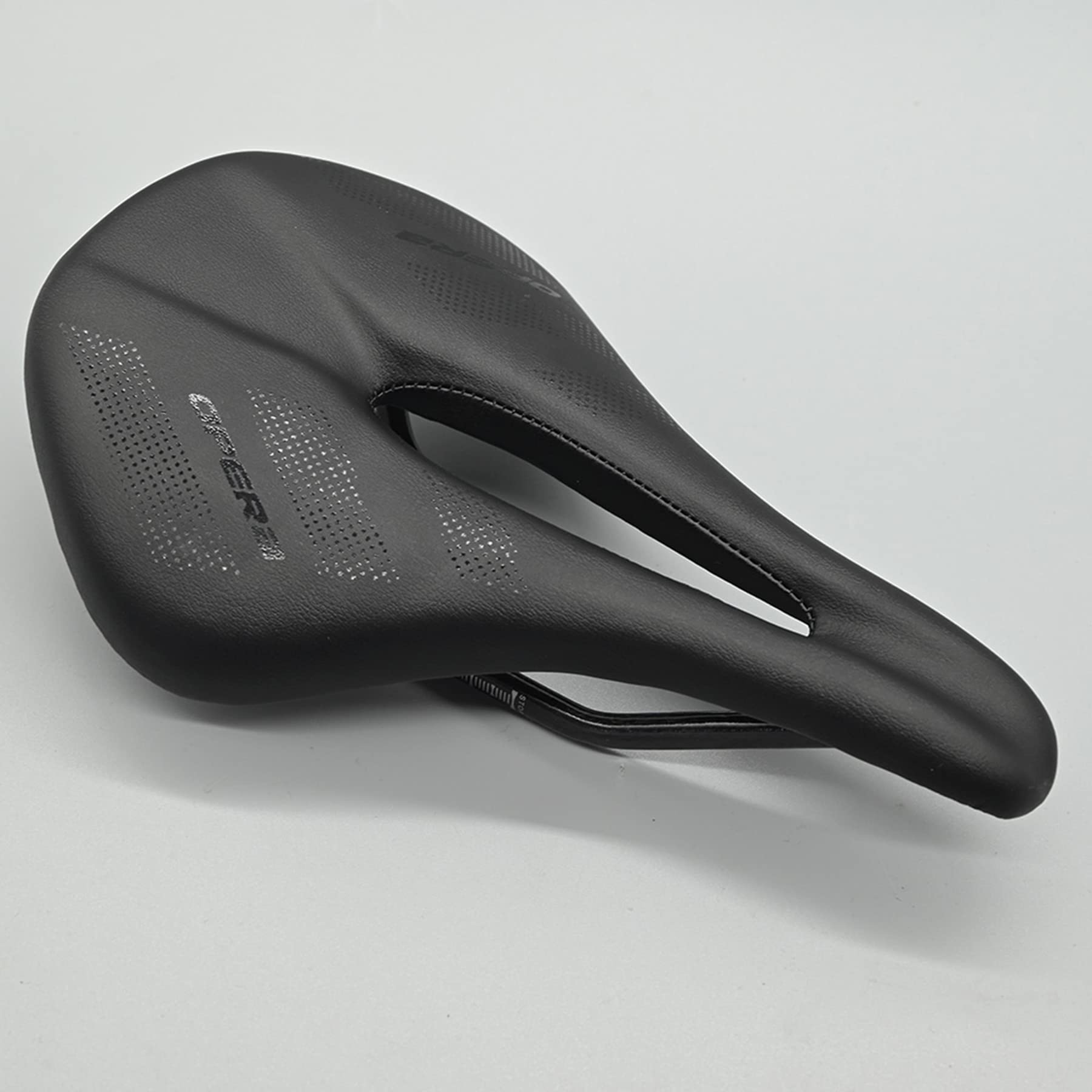 OPERA自転車用サドル カーボン 超軽量マウンテンバイク/ロードバイク穴あきサドルクッション 自転車用サドル炭素繊維サドル PUサドル舒・疔