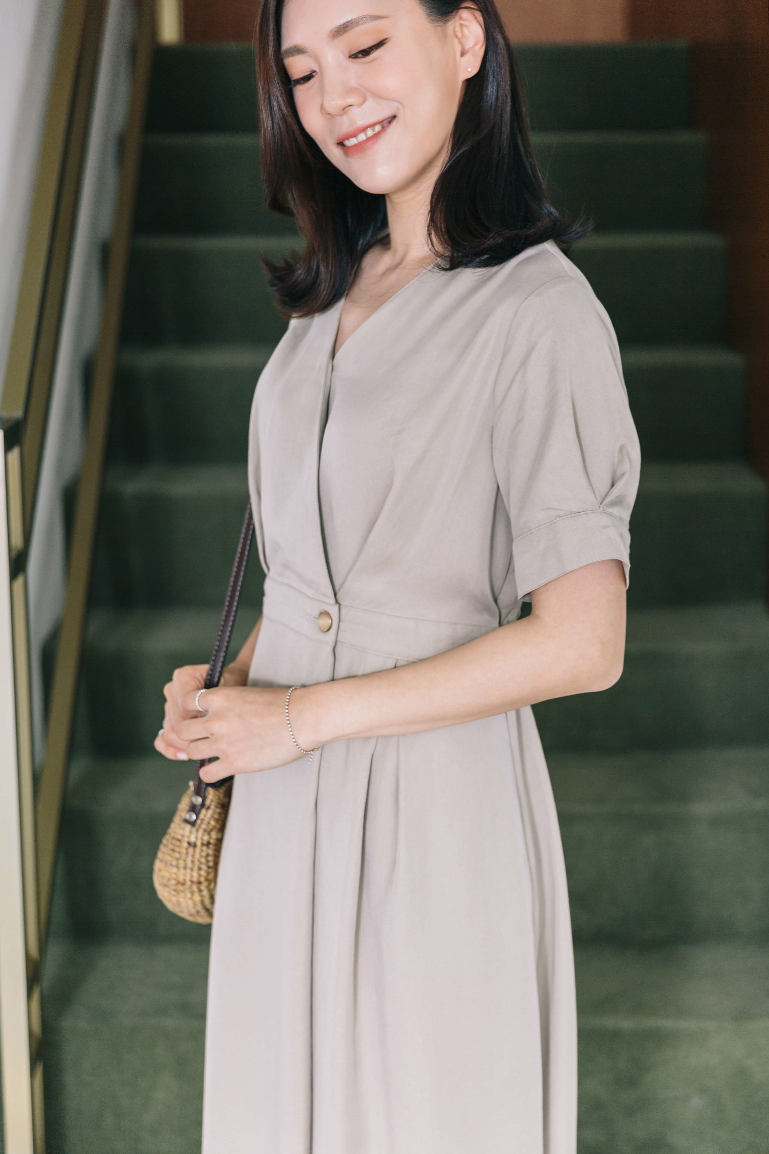 公式 高級感あるデザイン シルクのように柔らかい生地 コニー Konny ママウェア リヨセルラップ授乳ワンピース 授乳服 半袖 夏対応 ダブルボタン 授乳口 ウエストゴムで楽ちん ポケット付き Kanal9tv Com