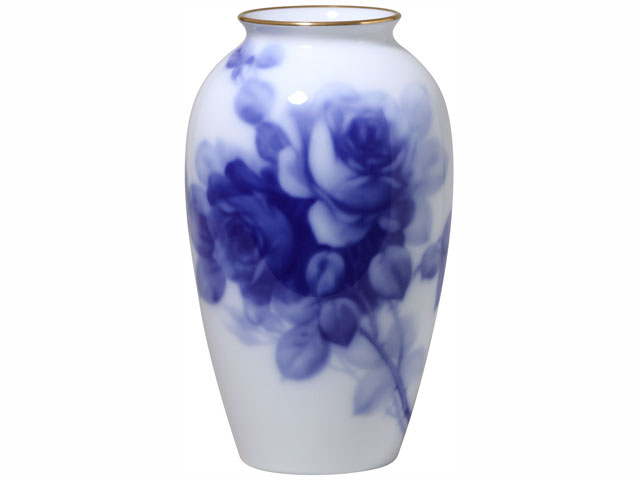 大倉陶園 日本製ブルーローズ 8011 約23cm花器 2A/8011花器 花瓶 花生け インテリア ホワイト ブルー 白 青 ギフト 贈り物 贈答品 記念品 お祝い 母の日 敬老の日|こーま 支店