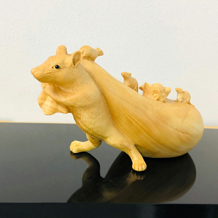【すぐに使える10%OFFクーポン】黄楊一杢彫り 開運天福ねずみ(子)布袋【送料無料】家に飾れば福を呼び、店に飾れば客を呼ぶという願いを込めて!|光進shop