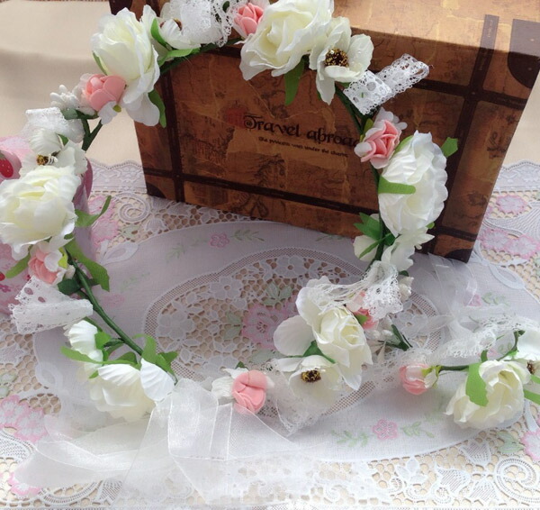 楽天市場 限定セール リストレット2点セット ヘッドドレス 花冠 花かんむり フラワーティアラ 女の子 ウエディング花かんむり フラワー ウエディング 花冠 パーティー ティアラ カチューシャ花冠 フラワー造花 花輪 髪飾り 森ガール花嫁 結婚式 ピンク花冠 Kosin