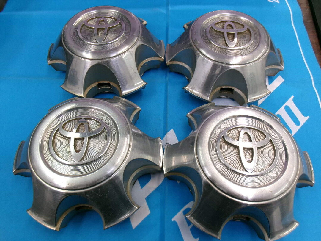 ハイラックスサーフ純正　中古センターキャップ　4個セット　神奈川県　ホイールキャップ　(SC116)｜小杉タイヤ販売 8,250円
