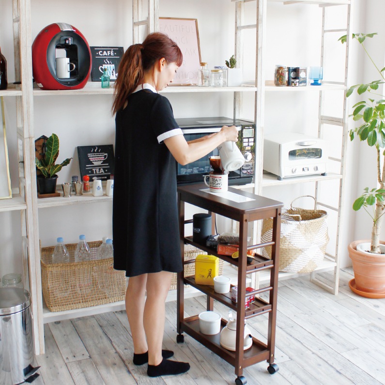 Soup スリムワゴン4段 北欧風 タイルトップワゴン 天然木 木製 キッチン収納 ダイニング キッチンワゴン ワゴン ラック おしゃれ キャスター付き ラバーウッド シンプル 隙間ワゴン スリム スリムキッチンラック キッチンラック タイルトップ ウッドラック ワゴンラック