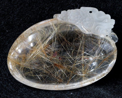 楽天市場】希少品 ゴールドルチルクォーツ 貔貅 彫刻品 天然石