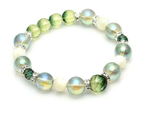 18Kゴールドと翡翠のブレスレット 翡翠 ダイヤモンド ブレスレット K18ゴールド 18金 10.1g 16.5cm