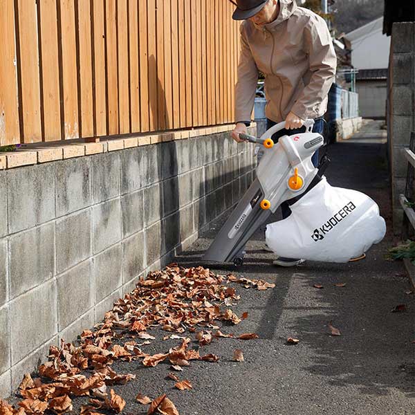 激安通販の 京セラ Kyocera 旧リョービ ブロワバキューム RESV-1000 697250A 枯れ葉など