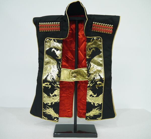 楽天市場】五月人形 着用 陣羽織＋烏帽子セットA 【金襴・宝箱】 端午