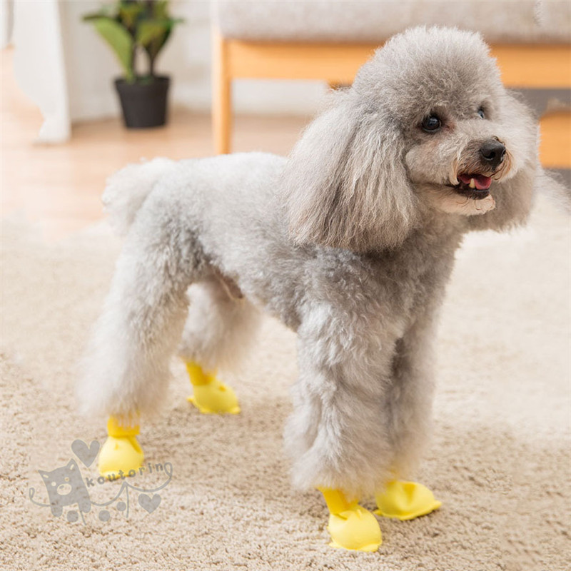 犬靴 シューズ ペットの靴 軽量 履かせやすい 防水 雨靴 散歩 ブーツ 丈夫